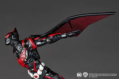 Kaiyodo Revoltech Batman Beyond figure with FX parts for dramatic scenes
