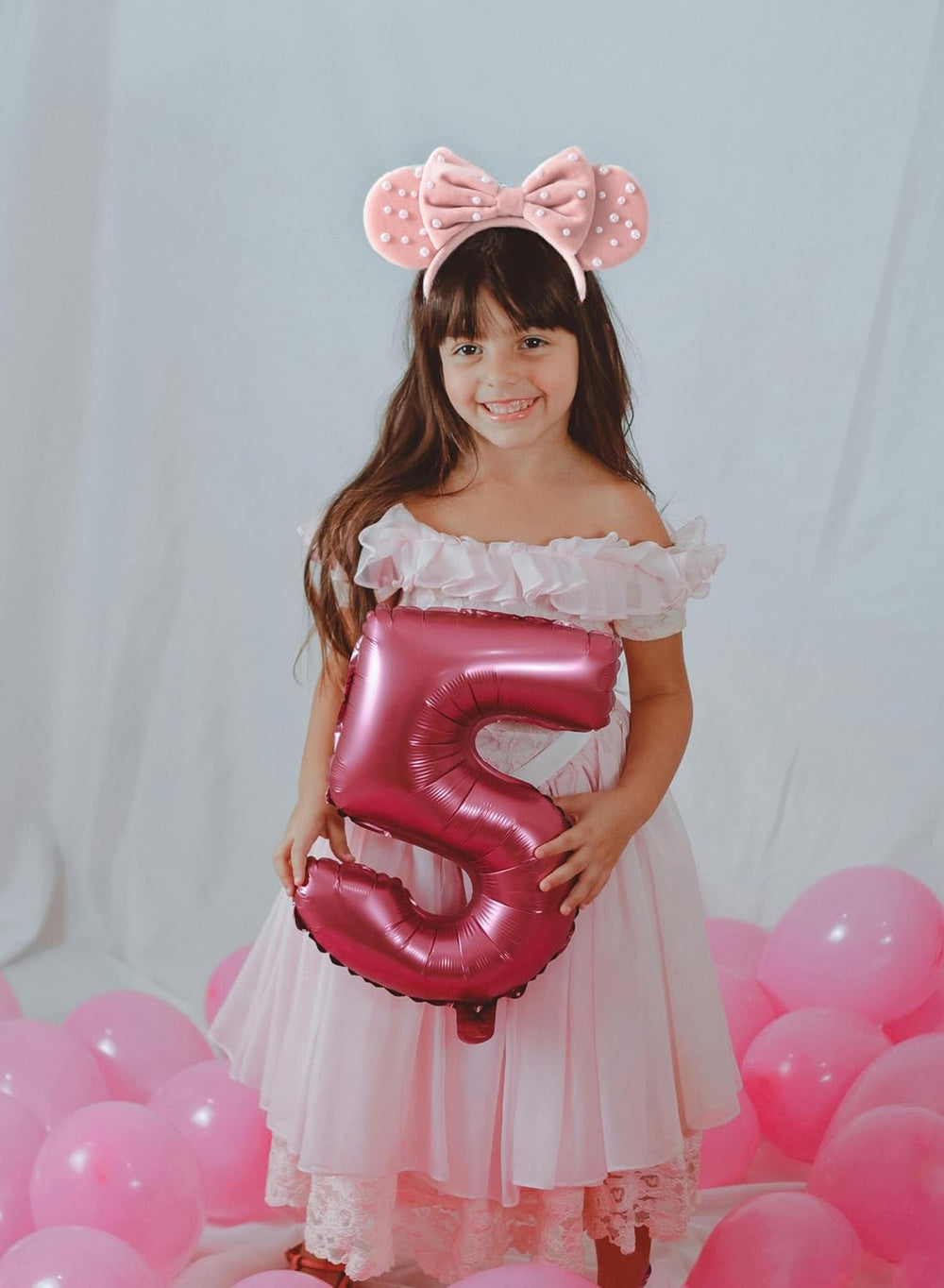 KARETT one-size-fits-all mouse ears headband for kids and adults.