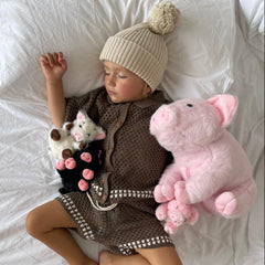 Karister pig family in cute poses sparks imaginative play.