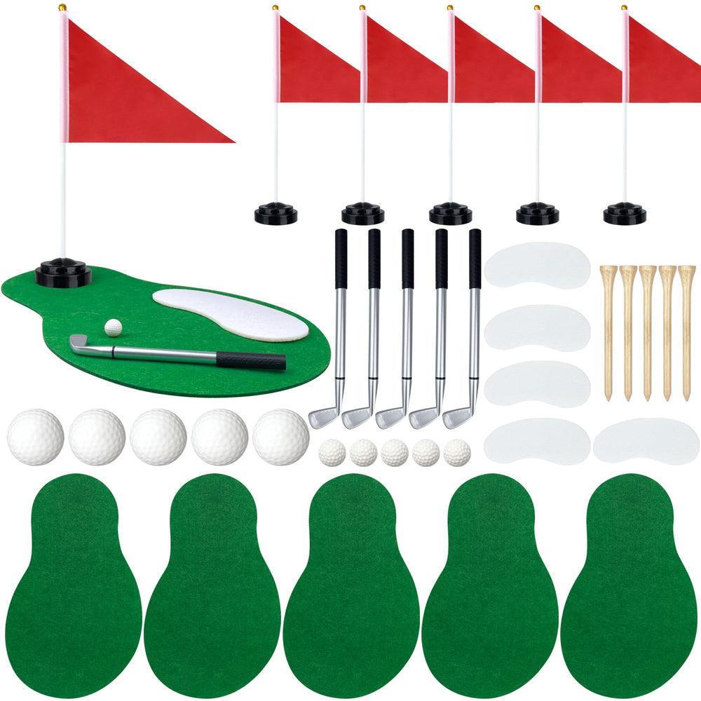 KDPATFAV golf centerpieces with green mats create festive table focal points for sports parties.