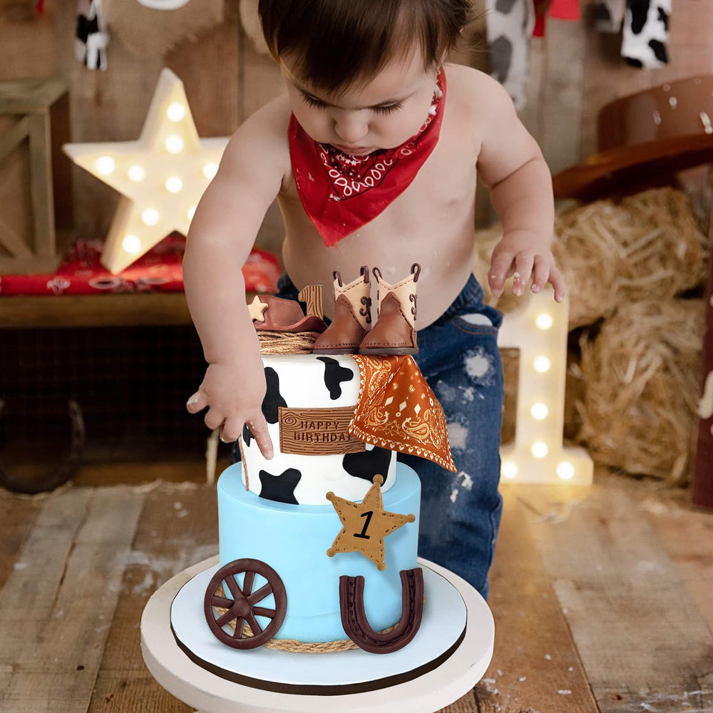 KEE PARTY wheel cake topper adds rustic detail to desserts