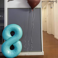 Kelfuoya 18th birthday backdrop balloon for dramatic party displays.