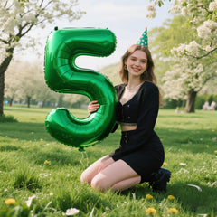 Kelfuoya 40-inch green number 50 balloon on wall for vivid backdrops