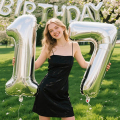 Kelfuoya 40-inch number 17 balloon for indoor or outdoor use.