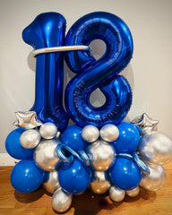 Kelfuoya 40-inch number 8 balloon at a wedding anniversary setup