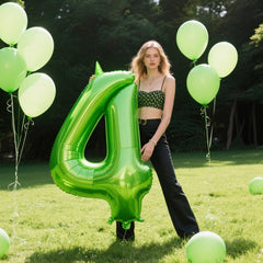 Kelfuoya giant number balloons for a 14th birthday celebration