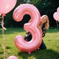 Kelfuoya pearlescent pink number 3 balloon wall display adds elegant backdrop.