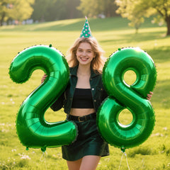 Kelfuoya number balloons for weddings and anniversaries with dramatic impact.