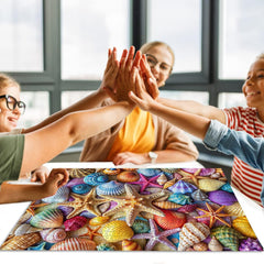 Kepovin assembled size 50x70 cm reveals a vivid beach scene.