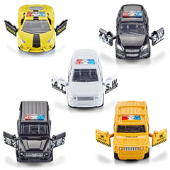 KIDAMI police cars with openable doors enhance realistic play.