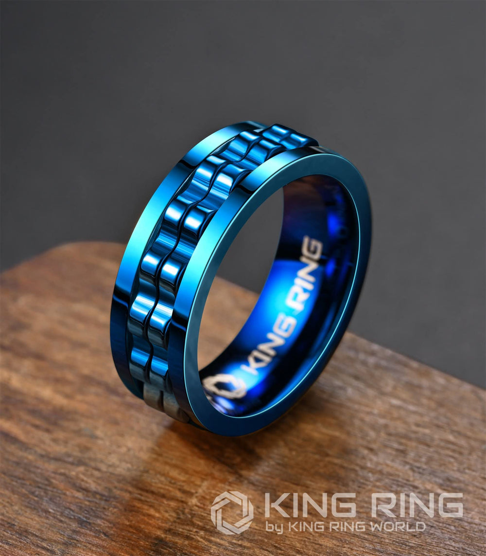 King Ring worn on finger demonstrating comfortable daily wear and fidget use.