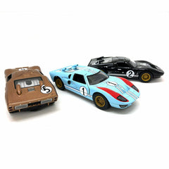 KiNSMART GT40 MKII Heritage blue with open doors, ideal for display