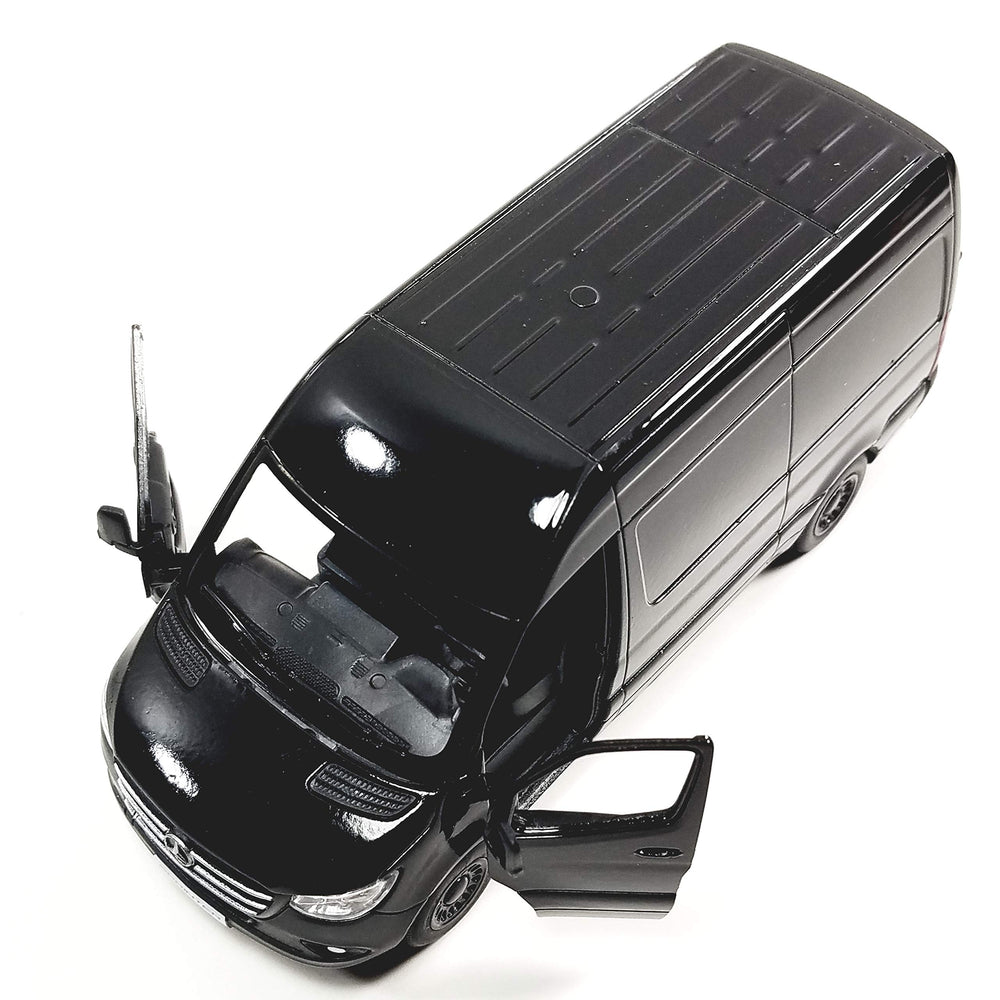 KiNSMART Sprinter pull-back action adds lively play and quick setup.