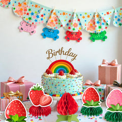 Kockuu sweet strawberry honeycomb centerpiece design 02 enhances a strawberry-themed party setting.