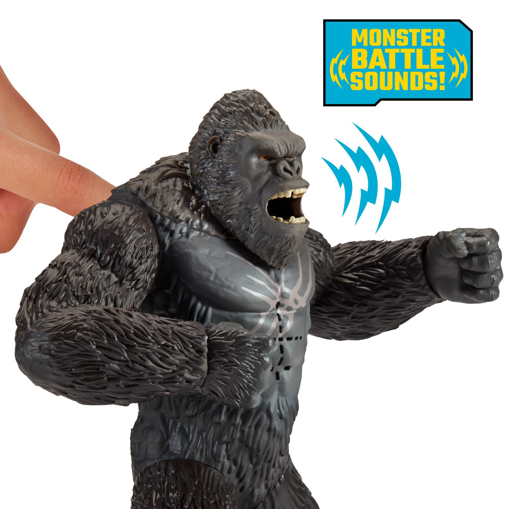 Kong articulation allows dynamic battle poses for dramatic display.
