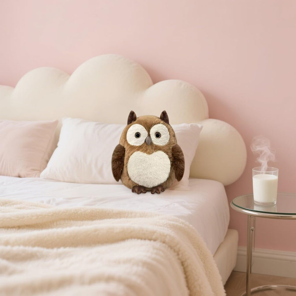 KUUDESOXX Owl plush in a child’s room for decorative and comforting display