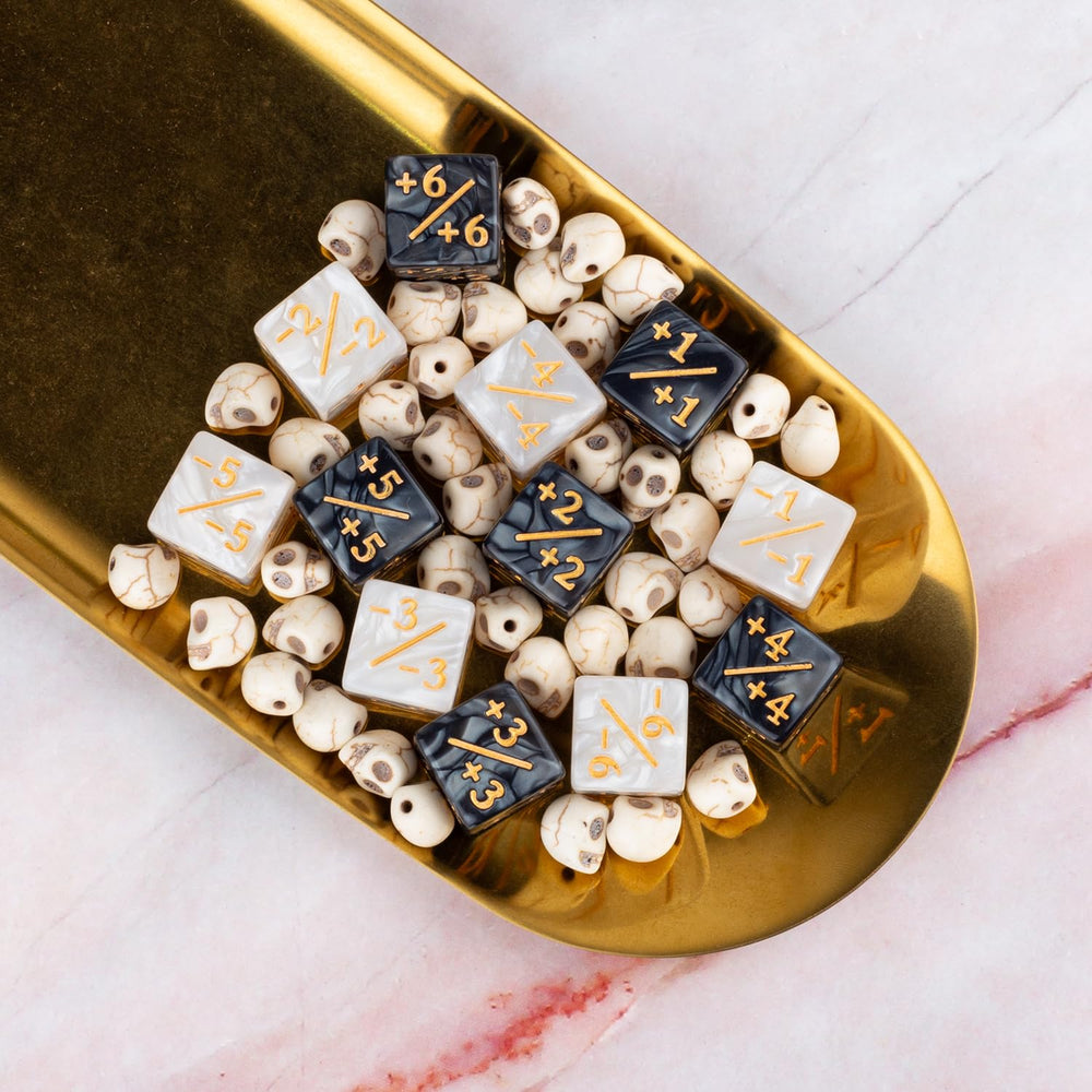 LAMJAM clear white keyword dice with large numbers for fast reads on the table.