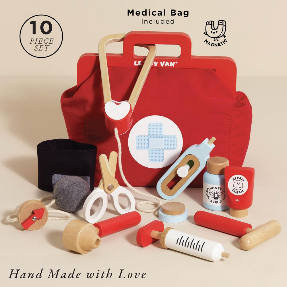 Le Toy Van Honeybake stethoscope sparks pretend medical exams and storytelling