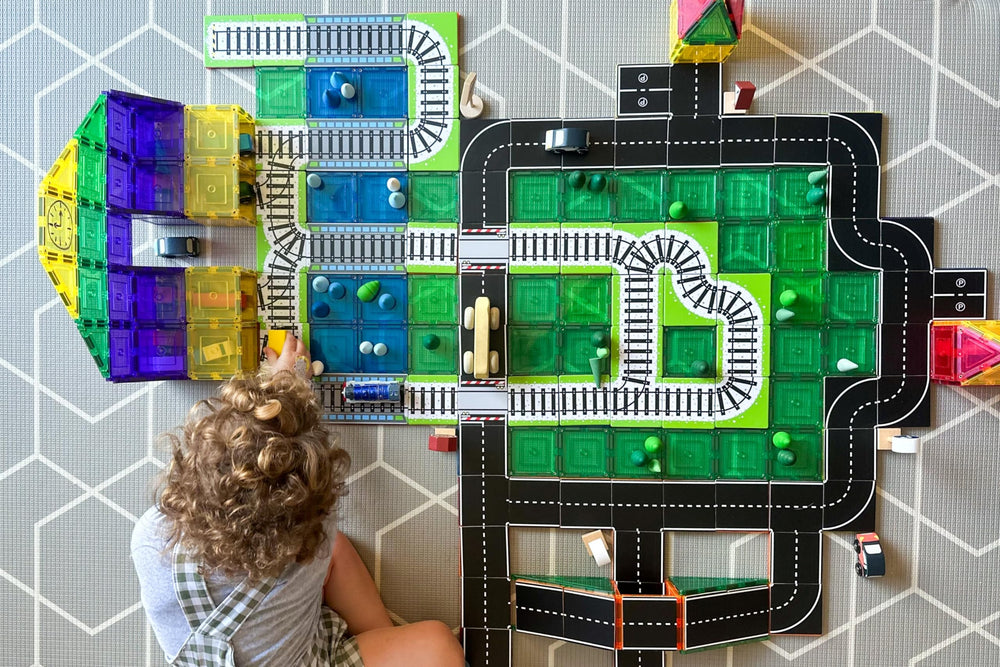 Learn & Grow straight track piece provides stable layouts.