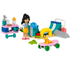 LEGO 30633 skate ramp polybag side view with minidoll figure for quick setup and storytelling