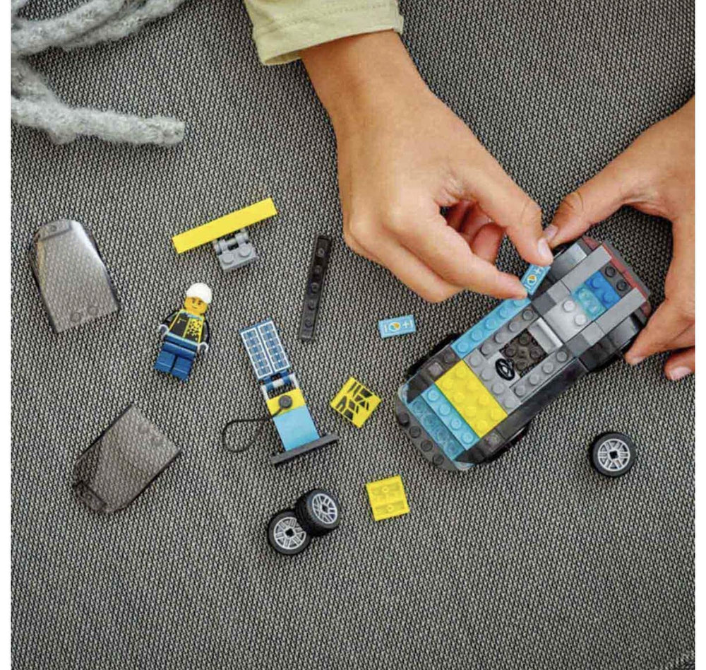 LEGO racing driver minifigure fuels imaginative race scenarios