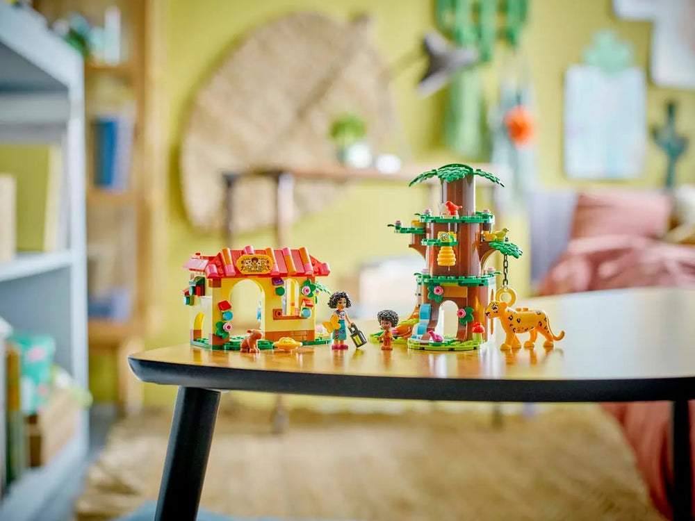 LEGO Anthony's Animal Sanctuary 43251—easy instructions support independent building and confidence.