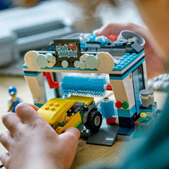 LEGO City Car Wash toy car completes the setup for play