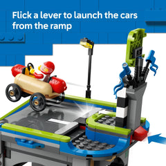 LEGO City No Limits with four minifigures for varied play scenarios.