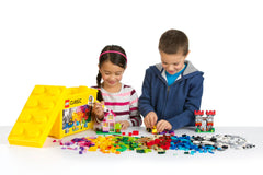 LEGO Classic 10698 windows and doors variety supports storytelling and play