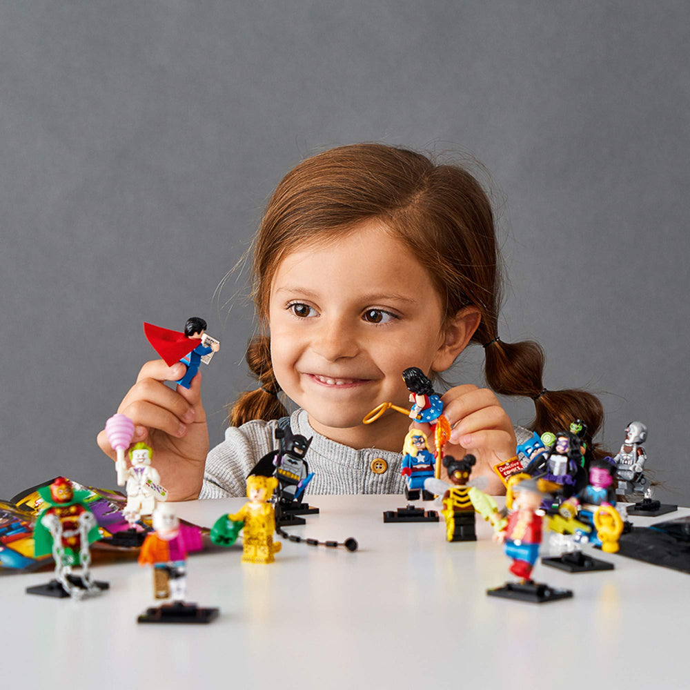 LEGO DC 71026 collector leaflet detailing DC Universe characters.