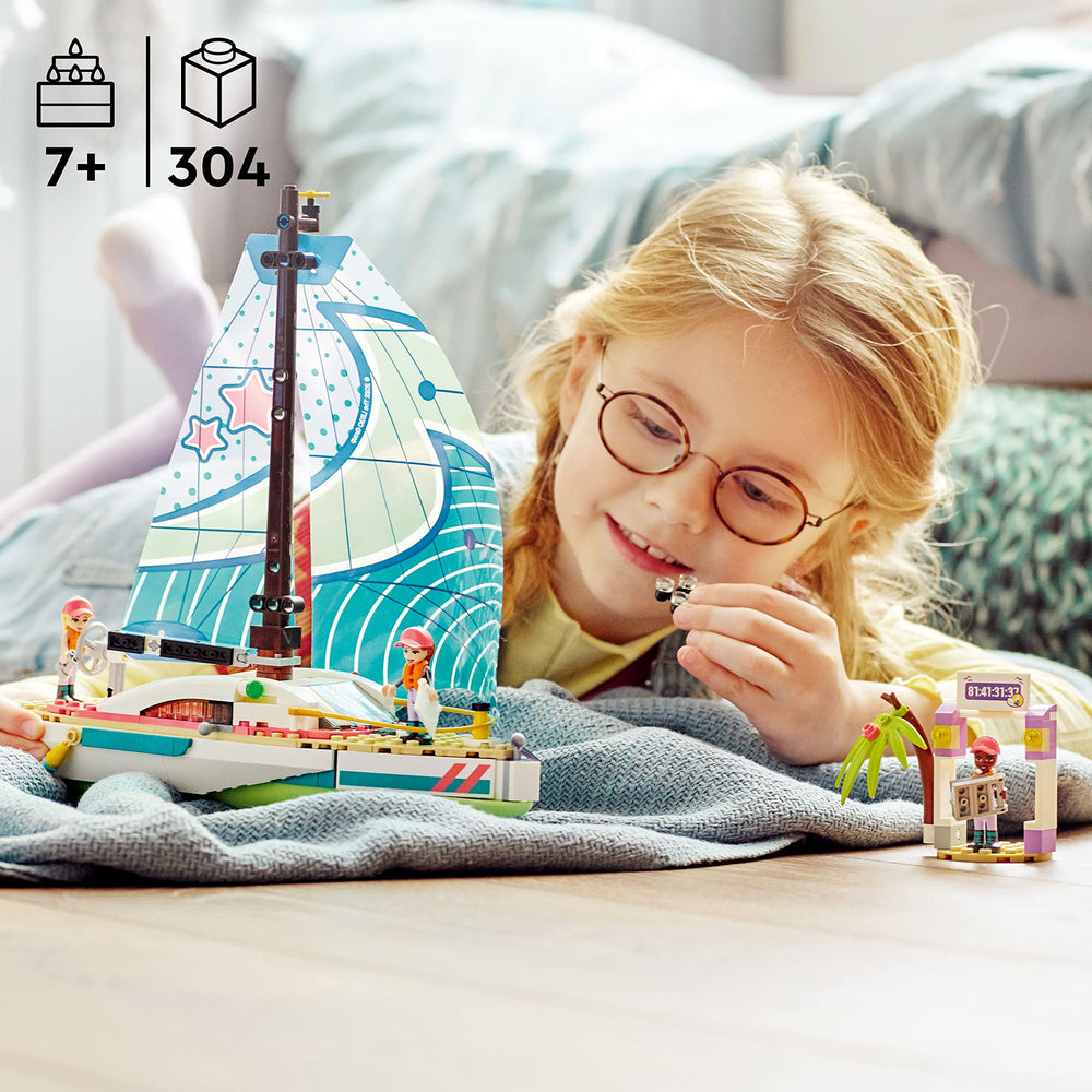 LEGO Friends island scene for storytelling and coastal adventure roleplay.