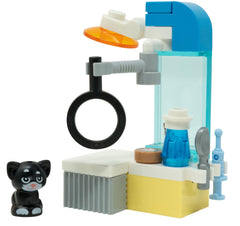 LEGO Friends Kitten Shadow minifig front view for imaginative play and display options.