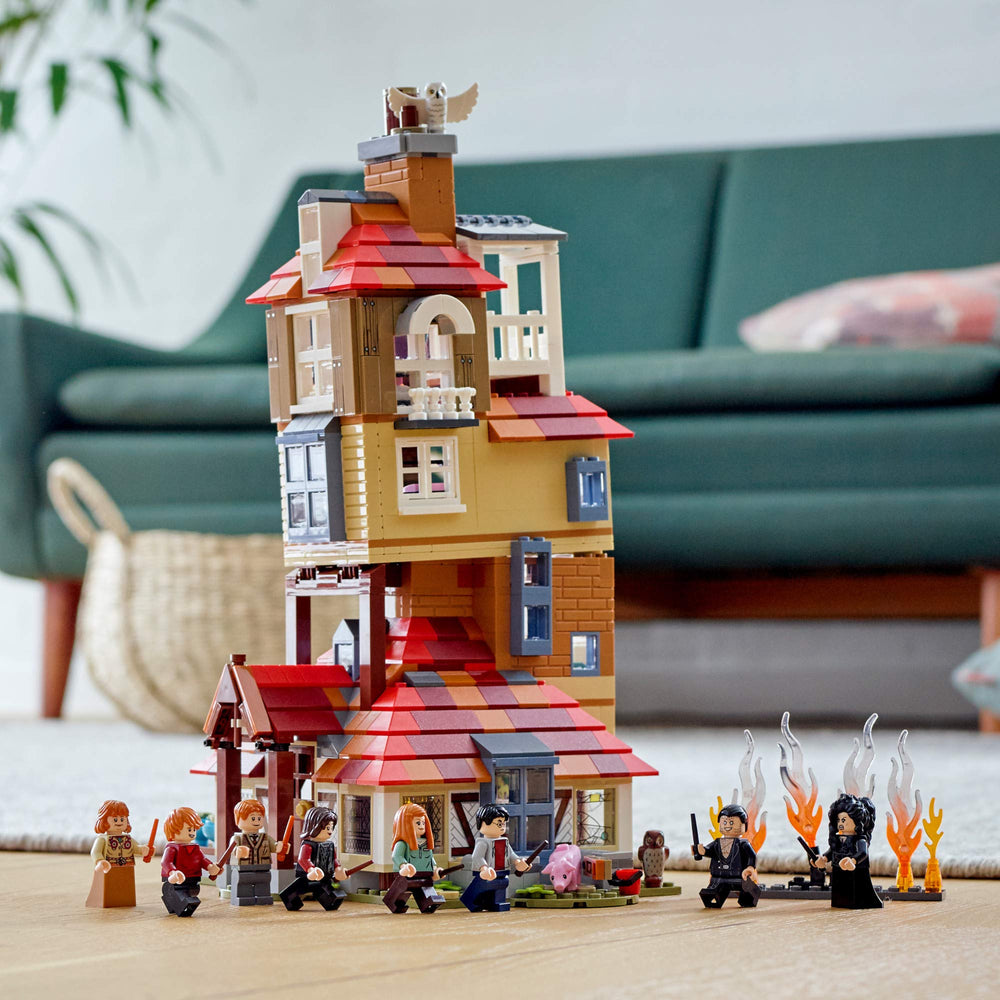 LEGO Harry Potter Attack on The Burrow 75980 packaging view helps gift shoppers