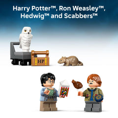 LEGO Harry Potter Book Nook closed mode fits neatly between books