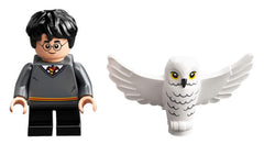 LEGO Harry Potter Harry Potter minifigure ready for action