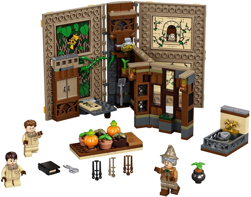 LEGO Harry Potter Hogwarts Moment watering station with bucket for interactive play