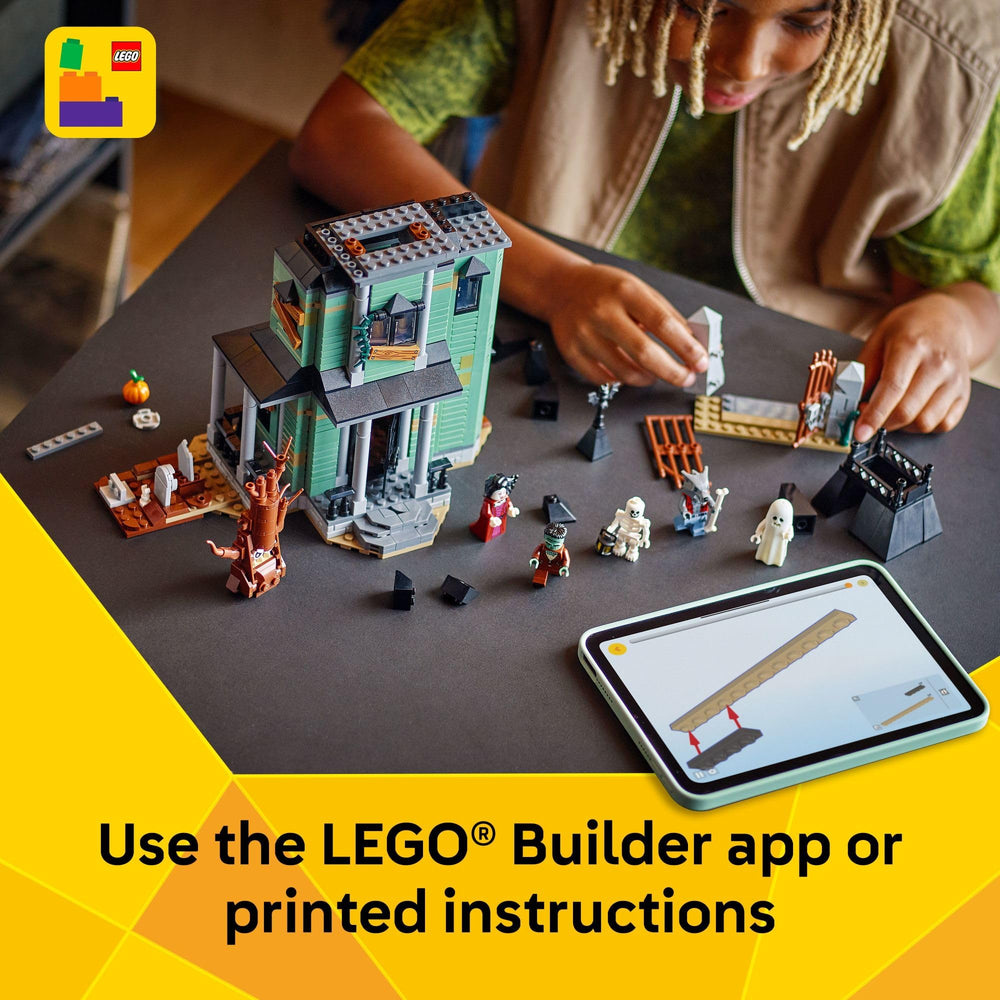 LEGO Creator 3-in-1 Haunted Mansion back opening enhances access for storytelling