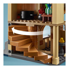 LEGO Hogwarts Great Hall grand staircase interior sparks epic storytelling and role-play.