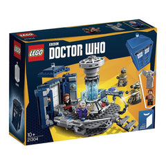LEGO Ideas Doctor Who 21304 opening TARDIS exterior for imaginative play