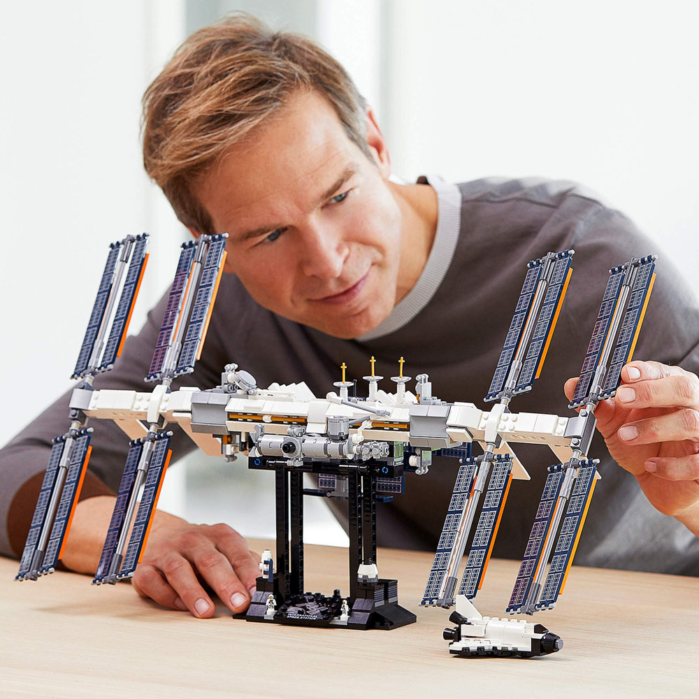 LEGO Ideas ISS 21321 display stand elevates the model for a bold focal point