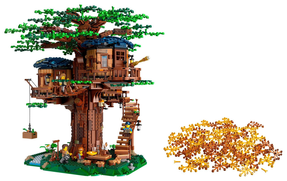 LEGO Ideas Tree House 21318 kids room with bunk beds for cozy storytelling moments.