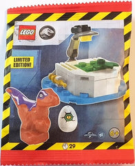 LEGO Jurassic World egg with dino eye enhances display and storytelling