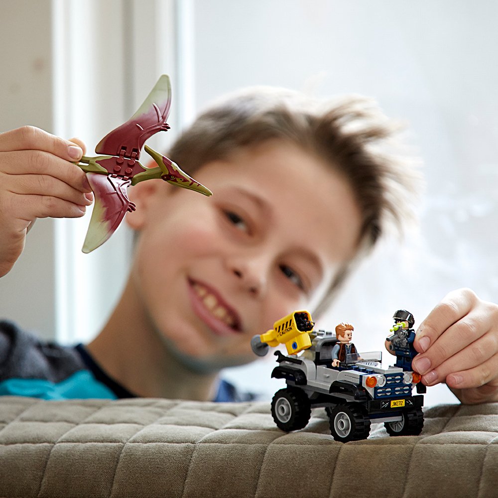 LEGO Jurassic World Pteranodon Chase Pteranodon figure soaring above action