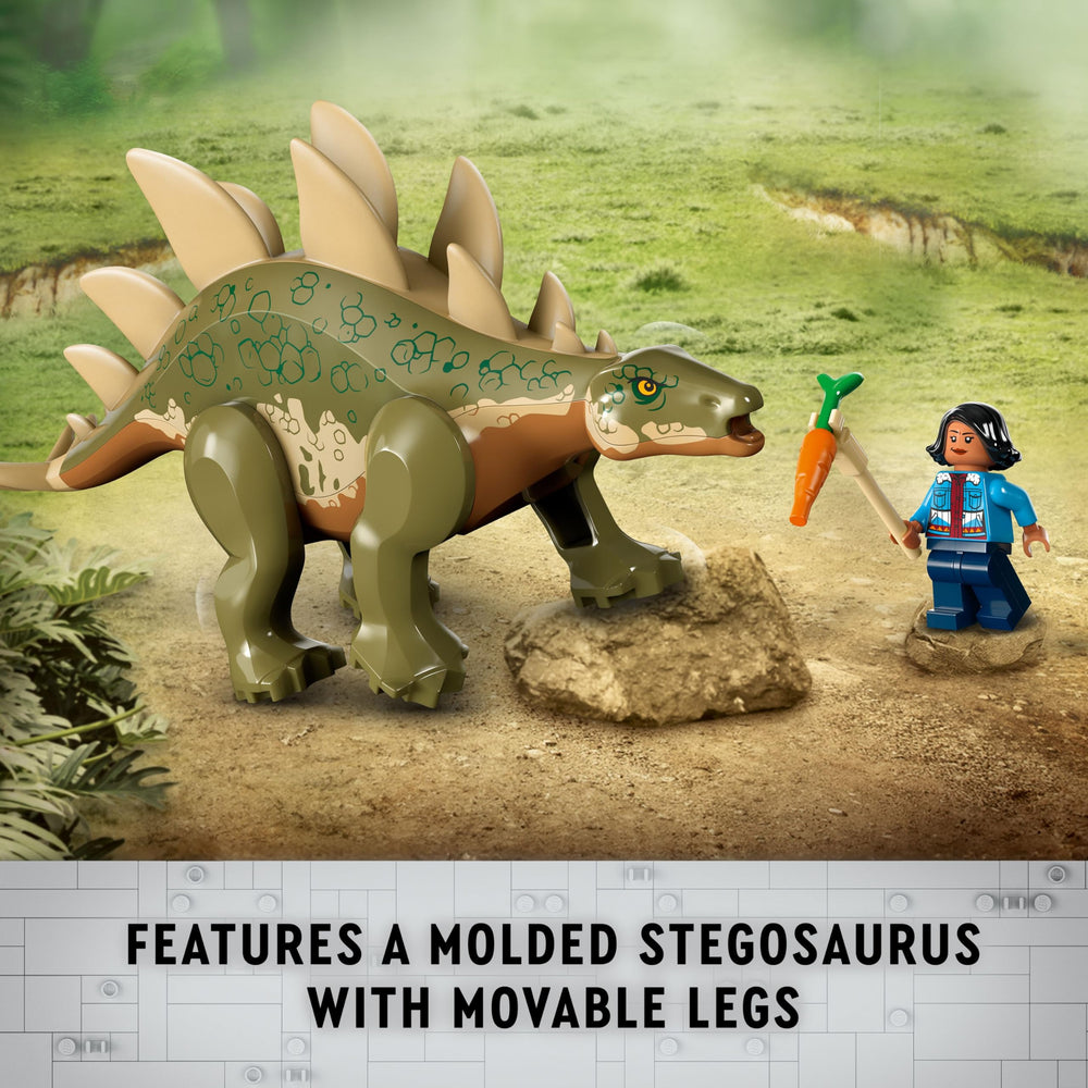 LEGO Jurassic World tree lookout stand enhances exploration and storytelling in play.