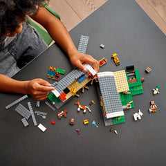 Animal pens and LEGO farm animals in LEGO Minecraft The Red Barn 21187