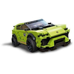 LEGO Speed Champions Urus ST-X start line lights add dramatic race feel.