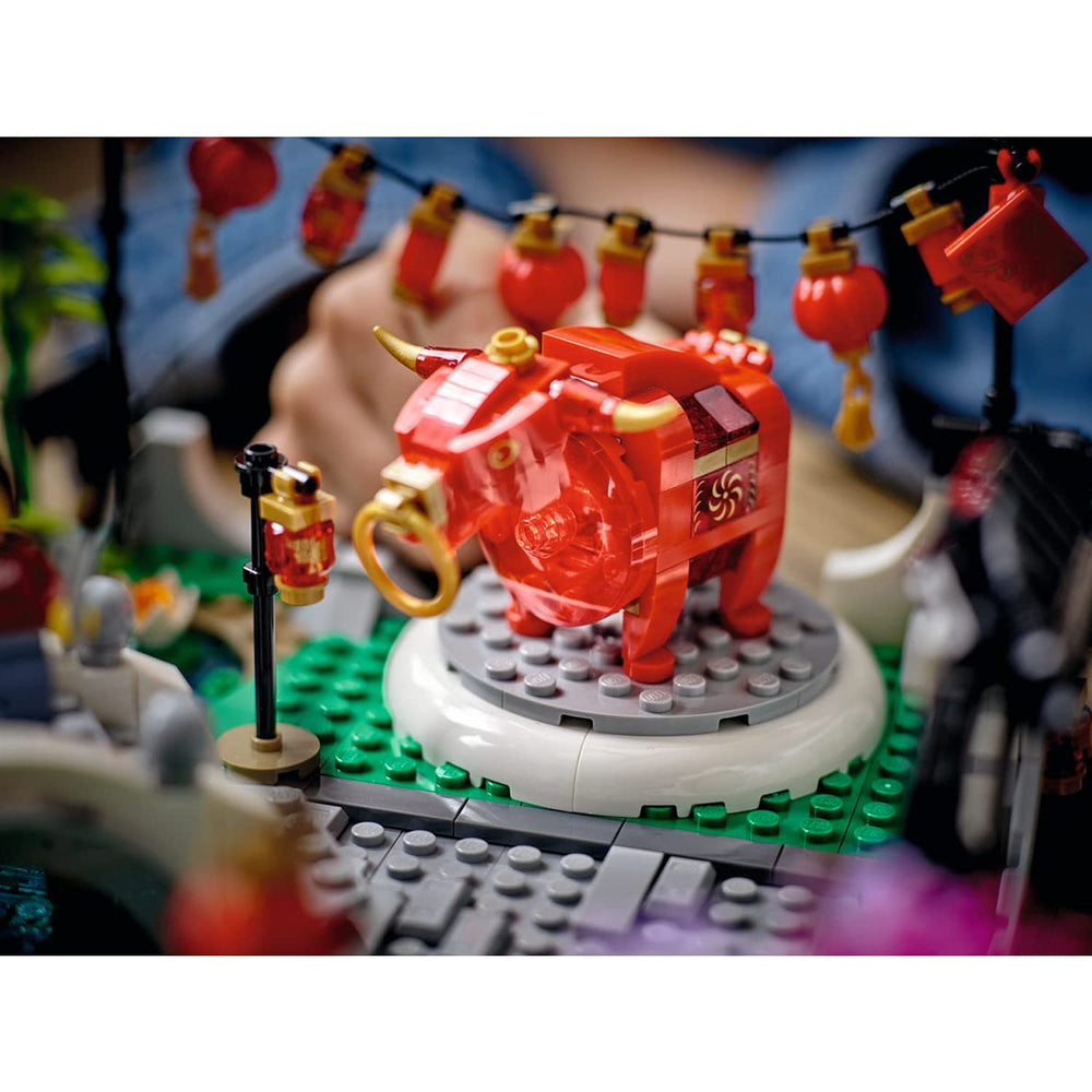 LEGO Spring Lantern Festival minifigures spark imaginative Lunar New Year stories.