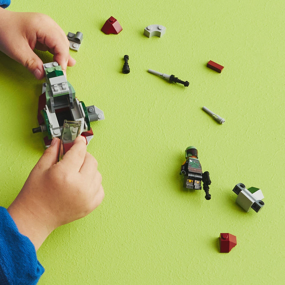 Boba Fett minifigure with blaster and jetpack boosts storytelling play.