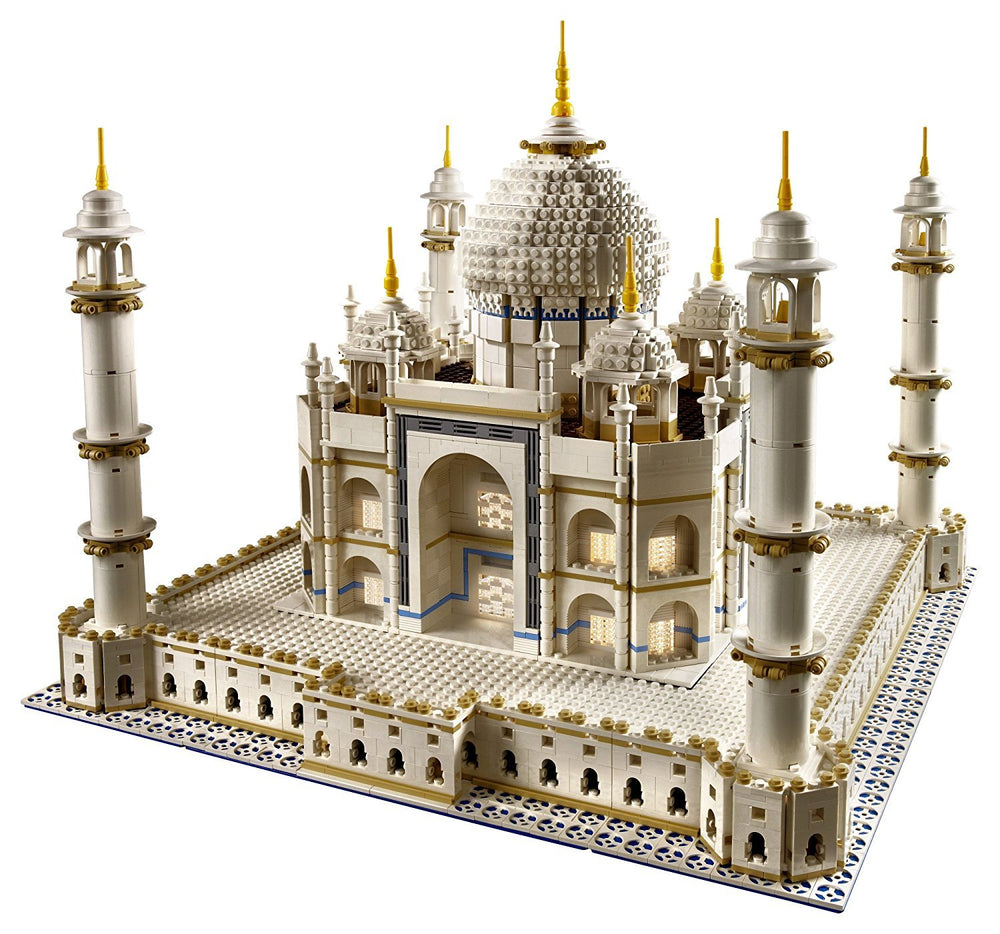 LEGO Taj Mahal minarets capture towering elegance for a striking display