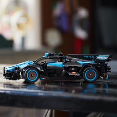 LEGO Technic 42162 Bugatti Agile Blue engine pistons detail for mechanics